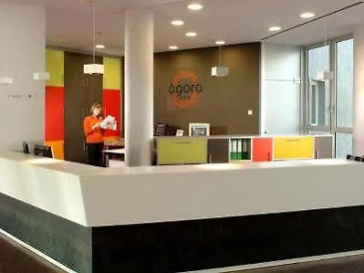 Agora Bcn. Residencia Universitaria Internacional Apartamento Barcelona 0*,